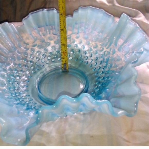 Fenton Hobnail Blue Opalescent Ruffled Edge Glass Vase - Picture 1 of 5